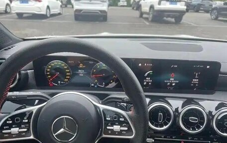Mercedes-Benz A-Класс, 2022 год, 1 800 077 рублей, 11 фотография