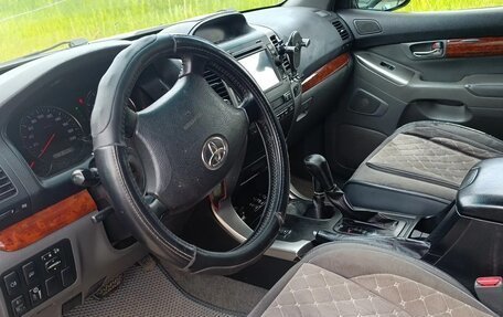Toyota Land Cruiser 200, 2007 год, 3 300 000 рублей, 6 фотография
