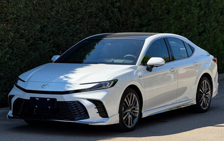 Toyota Camry, 2026 год, 4 100 000 рублей, 1 фотография