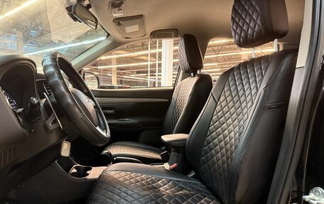 Mitsubishi Outlander III рестайлинг 3, 2013 год, 1 255 000 рублей, 9 фотография
