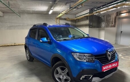 Renault Sandero II рестайлинг, 2022 год, 1 500 000 рублей, 2 фотография