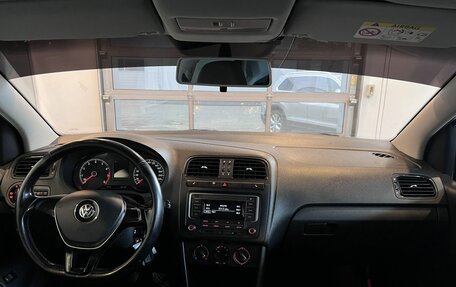 Volkswagen Polo VI (EU Market), 2016 год, 883 000 рублей, 9 фотография