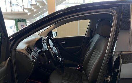 Volkswagen Polo VI (EU Market), 2016 год, 883 000 рублей, 14 фотография