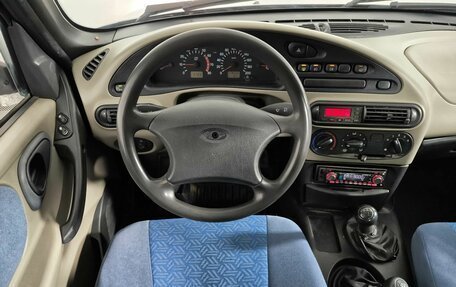 Chevrolet Niva I рестайлинг, 2005 год, 209 000 рублей, 11 фотография