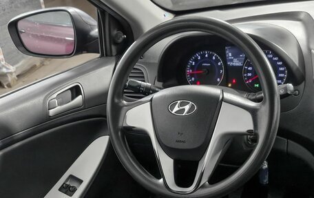 Hyundai Solaris II рестайлинг, 2012 год, 499 000 рублей, 5 фотография