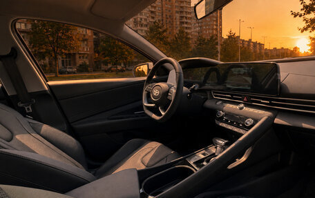 Hyundai Elantra, 2024 год, 1 875 000 рублей, 7 фотография