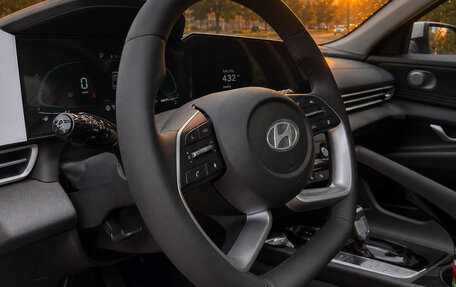 Hyundai Elantra, 2024 год, 1 875 000 рублей, 6 фотография