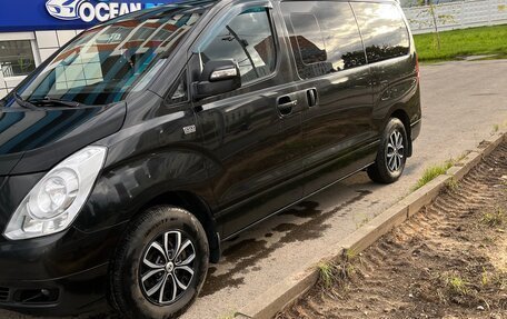 Hyundai Grand Starex Grand Starex I рестайлинг 2, 2013 год, 1 850 000 рублей, 4 фотография
