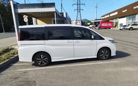 Honda Stepwgn IV, 2020 год, 2 140 000 рублей, 3 фотография