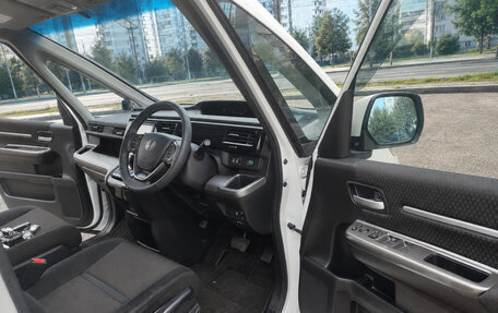 Honda Stepwgn IV, 2020 год, 2 140 000 рублей, 7 фотография