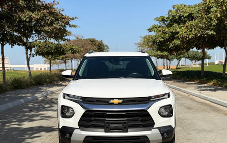 Chevrolet TrailBlazer, 2023 год, 1 890 000 рублей, 2 фотография