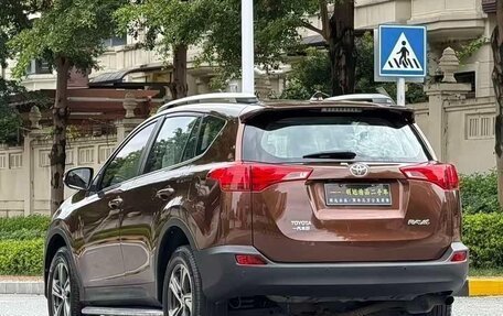 Toyota RAV4, 2016 год, 1 493 000 рублей, 6 фотография