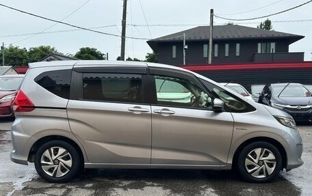 Honda Freed II, 2018 год, 1 150 000 рублей, 3 фотография