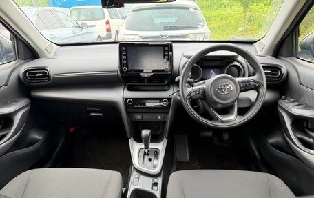 Toyota Yaris Cross, 2022 год, 1 100 010 рублей, 5 фотография