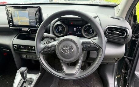 Toyota Yaris Cross, 2022 год, 1 100 010 рублей, 7 фотография