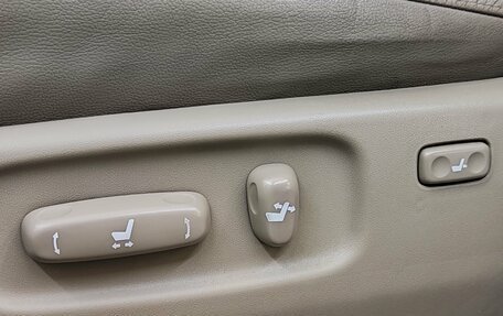 Toyota Land Cruiser 200, 2008 год, 2 090 000 рублей, 17 фотография