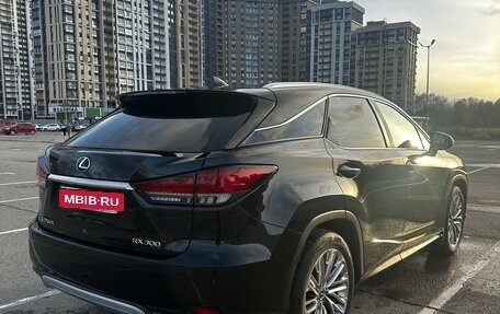 Lexus RX IV рестайлинг, 2020 год, 5 390 000 рублей, 4 фотография