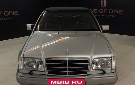 Mercedes-Benz E-Класс, 1993 год, 4 300 000 рублей, 4 фотография