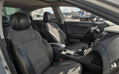 Hyundai Sonata VI, 2010 год, 850 000 рублей, 8 фотография