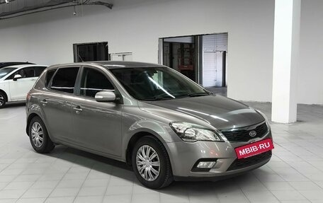 KIA cee'd I рестайлинг, 2010 год, 640 000 рублей, 6 фотография