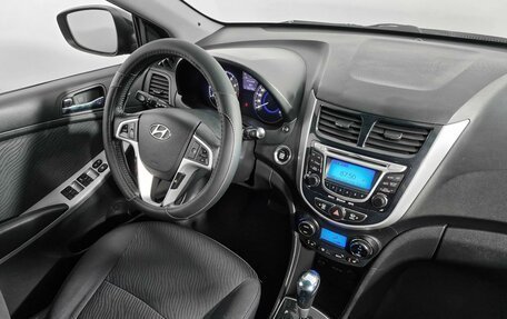 Hyundai Solaris II рестайлинг, 2012 год, 834 000 рублей, 13 фотография