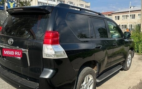 Toyota Land Cruiser Prado 150 рестайлинг 2, 2013 год, 2 050 000 рублей, 8 фотография