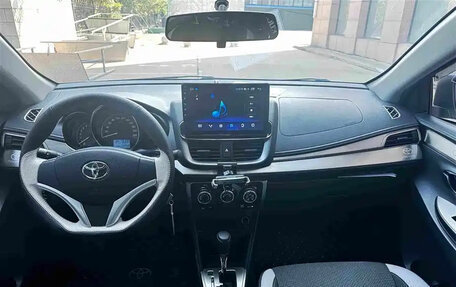 Toyota Yaris XP150 рестайлинг, 2022 год, 1 200 077 рублей, 5 фотография