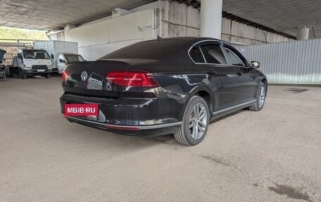 Volkswagen Passat B8 рестайлинг, 2017 год, 1 600 000 рублей, 3 фотография