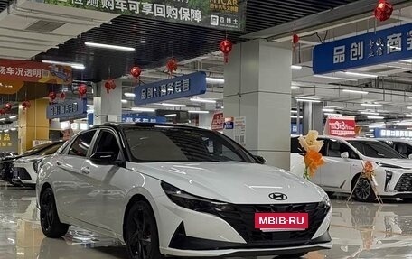 Hyundai Elantra, 2023 год, 1 570 000 рублей, 3 фотография