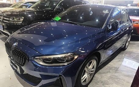 BMW 1 серия, 2022 год, 1 650 000 рублей, 3 фотография
