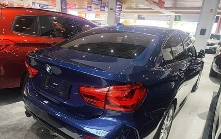 BMW 1 серия, 2022 год, 1 650 000 рублей, 11 фотография