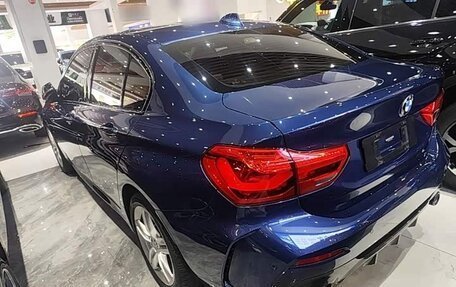BMW 1 серия, 2022 год, 1 650 000 рублей, 13 фотография