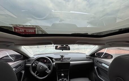 Skoda Superb III рестайлинг, 2022 год, 1 800 000 рублей, 8 фотография