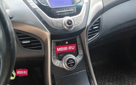 Hyundai Elantra V, 2013 год, 999 999 рублей, 8 фотография