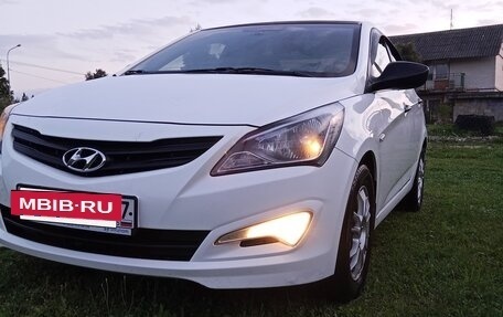 Hyundai Solaris II рестайлинг, 2014 год, 760 000 рублей, 2 фотография