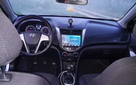 Hyundai Solaris II рестайлинг, 2014 год, 760 000 рублей, 17 фотография