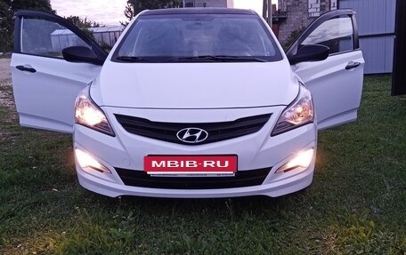 Hyundai Solaris II рестайлинг, 2014 год, 760 000 рублей, 4 фотография
