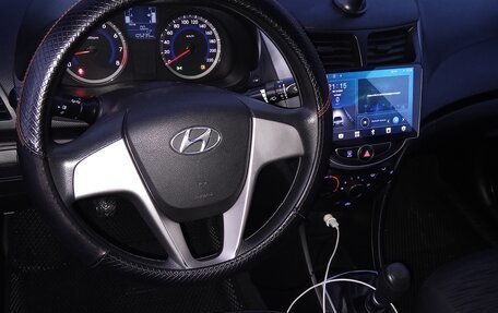 Hyundai Solaris II рестайлинг, 2014 год, 760 000 рублей, 23 фотография