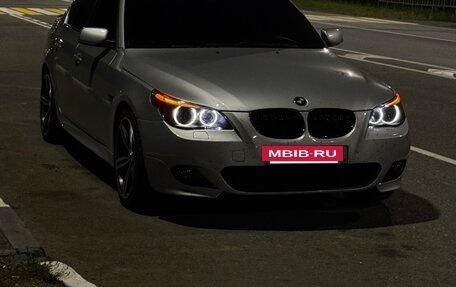 BMW 5 серия, 2004 год, 850 000 рублей, 2 фотография