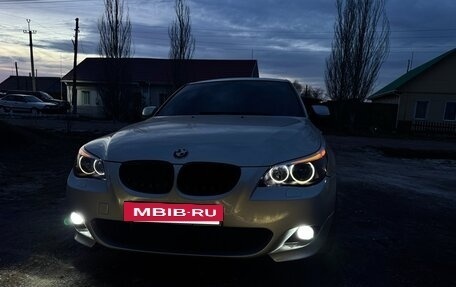 BMW 5 серия, 2004 год, 850 000 рублей, 9 фотография