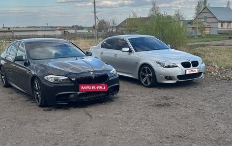 BMW 5 серия, 2004 год, 850 000 рублей, 8 фотография