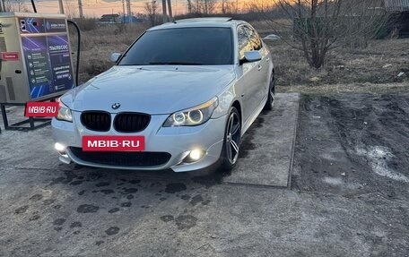 BMW 5 серия, 2004 год, 850 000 рублей, 14 фотография