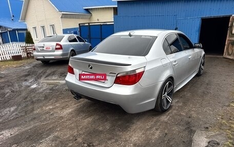 BMW 5 серия, 2004 год, 850 000 рублей, 13 фотография