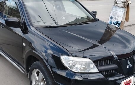 Mitsubishi Outlander III рестайлинг 3, 2006 год, 650 000 рублей, 8 фотография