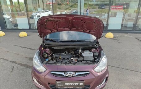 Hyundai Solaris II рестайлинг, 2011 год, 360 000 рублей, 11 фотография