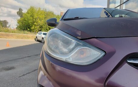 Hyundai Solaris II рестайлинг, 2011 год, 360 000 рублей, 21 фотография