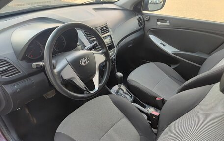 Hyundai Solaris II рестайлинг, 2011 год, 360 000 рублей, 20 фотография