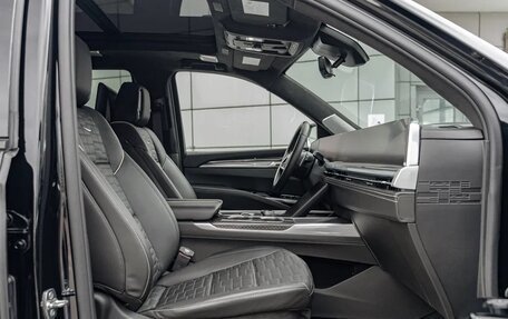 Cadillac Escalade V, 2025 год, 18 490 000 рублей, 17 фотография