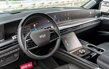 Cadillac Escalade V, 2025 год, 18 490 000 рублей, 15 фотография