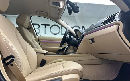 BMW 3 серия, 2017 год, 2 424 000 рублей, 14 фотография